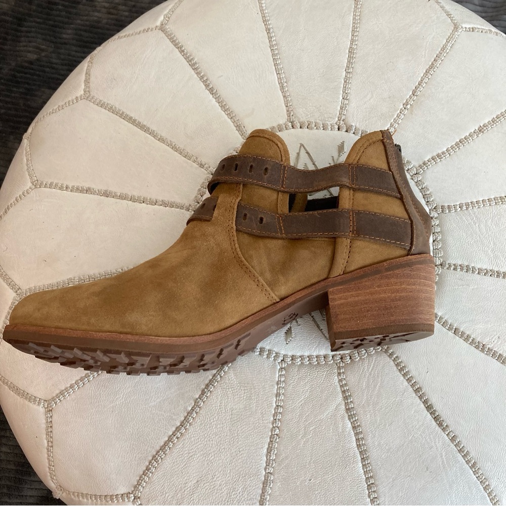 Ugg Patsy Booties - image 4